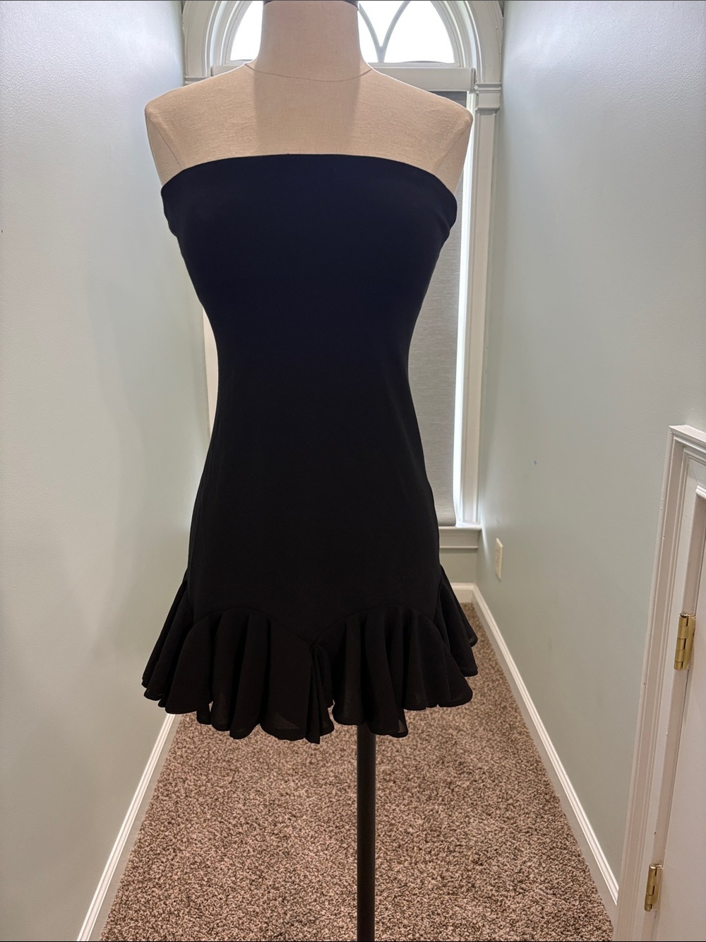 🖤 DISCO BLACK STRAPLESS DRESS WITH RUFFLE HIM